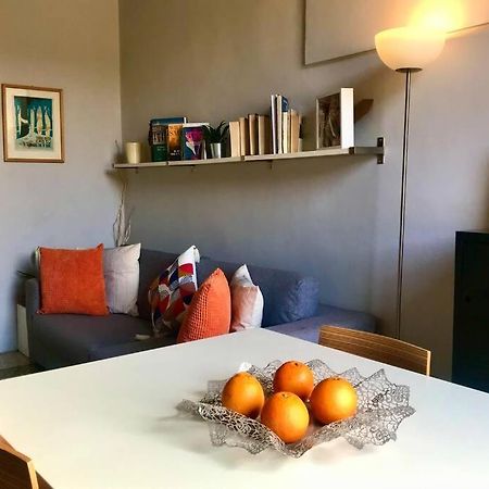 Sunny Top Floor In San Frediano Florenz Exterior foto