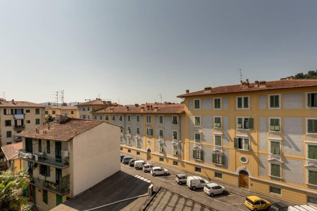 Sunny Top Floor In San Frediano Florenz Exterior foto