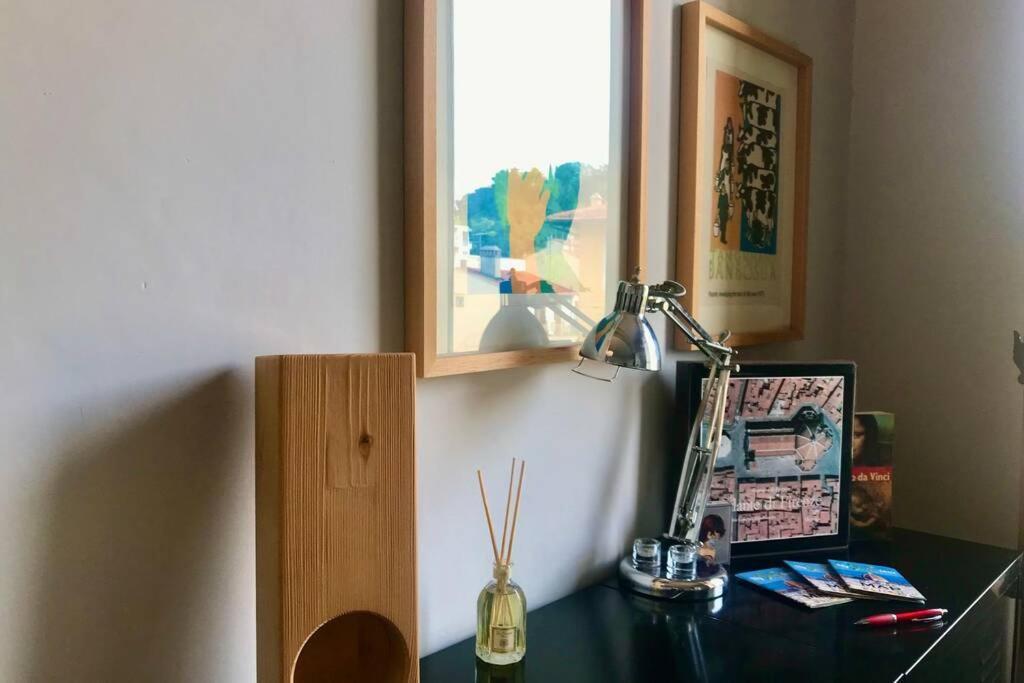 Sunny Top Floor In San Frediano Florenz Exterior foto