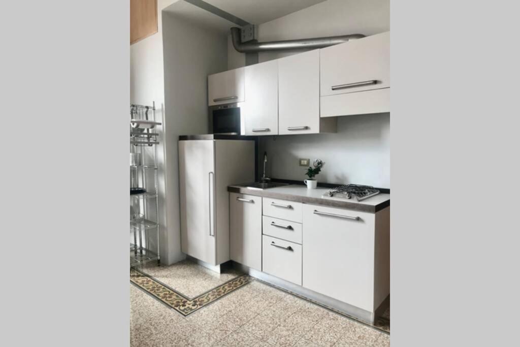 Sunny Top Floor In San Frediano Florenz Exterior foto